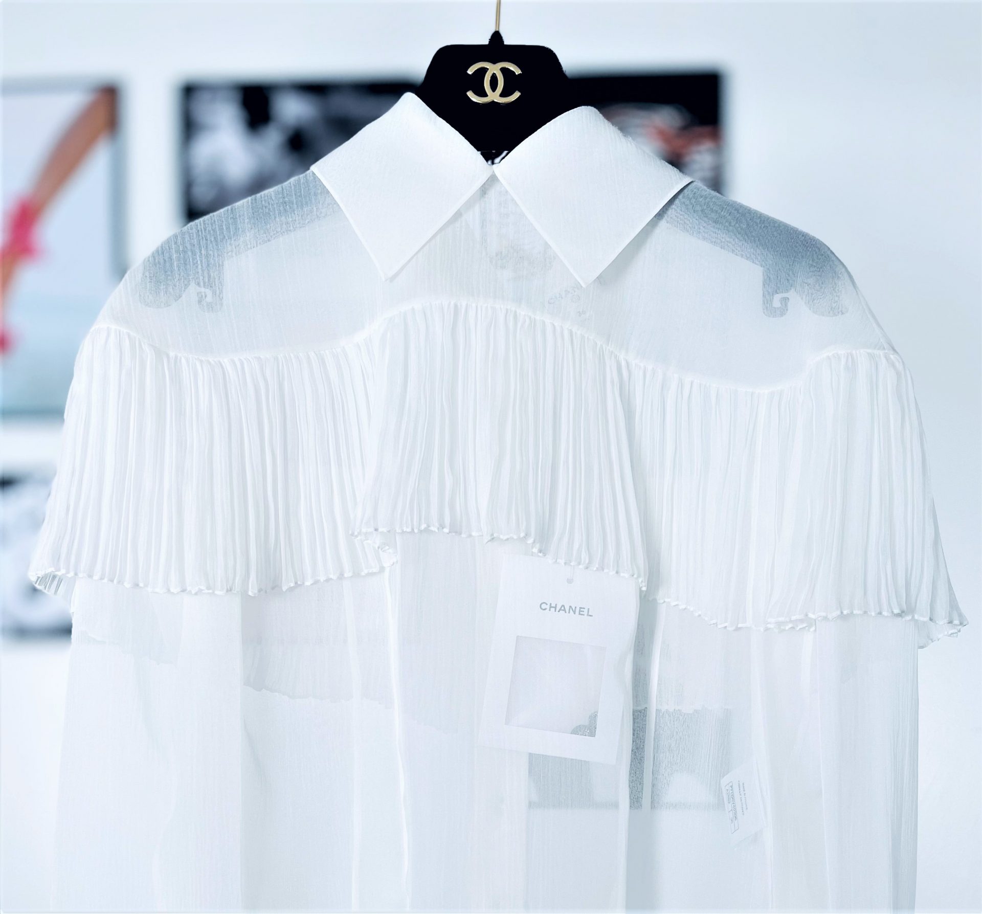 Chanel White Silk Sleeveless Pleated Bow Blouse - Chanel