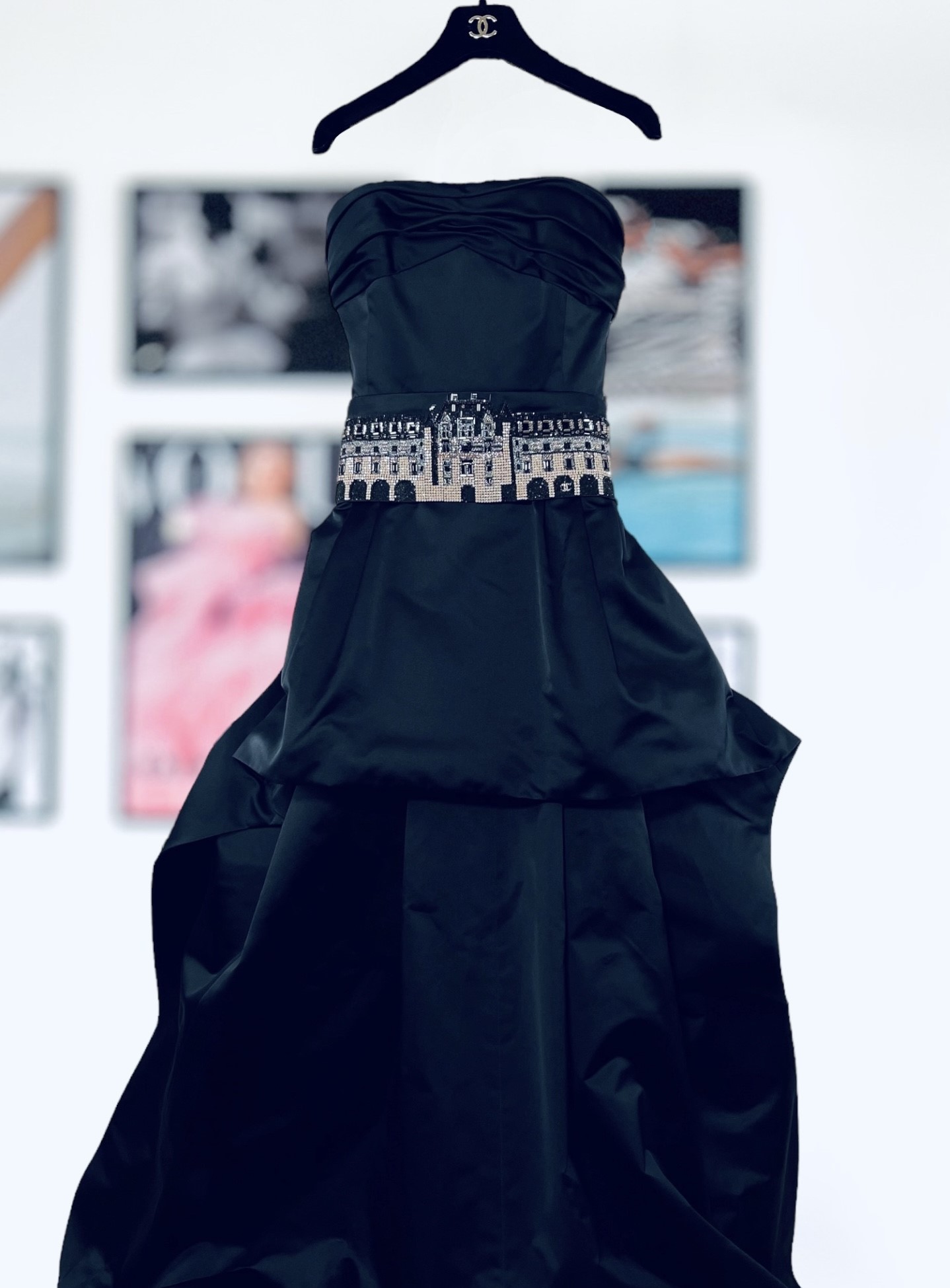 Chanel Embroidered Silk Satin Black Dress with Belt – MILNY PARLON